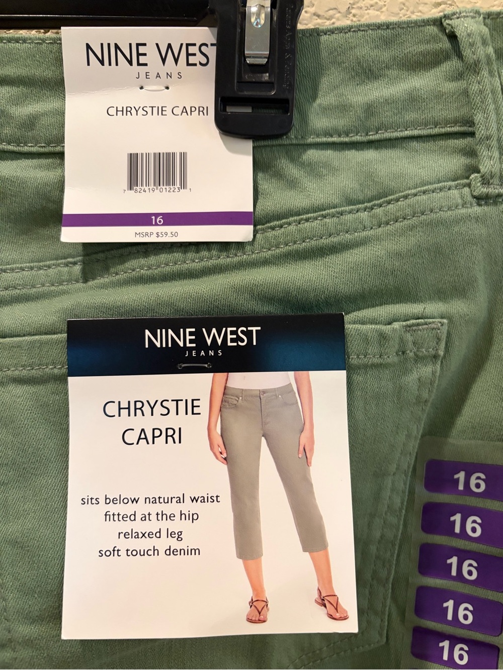 Nine West Christie Capri Jeans. NWT - Picture 3 of 5